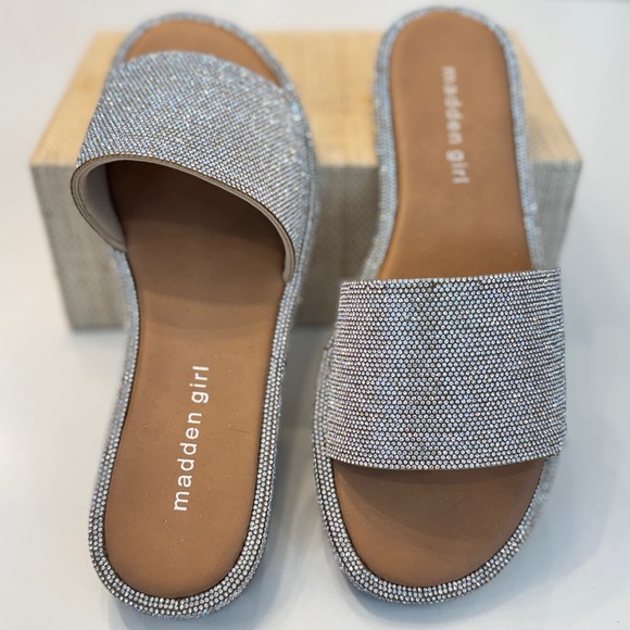 Madden Girl Addie women’s Slide Sandal - Picture 13 of 14